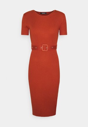 Robe fourreau - dark red