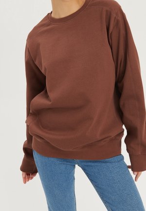 Collegepaita - dark brown