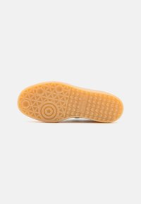 adidas Originals SAMBAE - Tenisice - footwear white/collegiate green