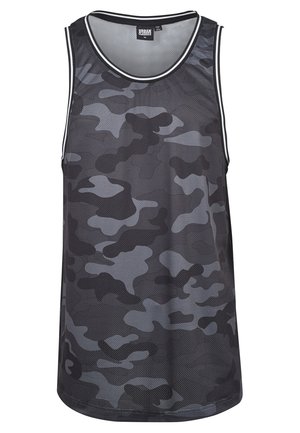 Camiseta sin mangas de camuflaje en negro y gris, material de malla ligero, cuello redondo, ribete en contraste, adecuada para uso casual o deportivo.