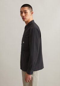 Thumbnail Image 5