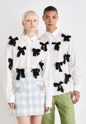 PENNY BOW UNISEX - Užsagstoma palaidinė - white