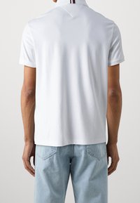 Tommy Hilfiger Pikeepaita - white