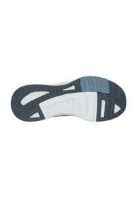 Suela de zapato con una base blanca, acentos en gris oscuro y secciones en azul claro. El patrón de la banda de rodadura texturizada mejora el agarre y la estabilidad.