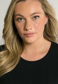 Ulla Popken RUNDHALSAUSSCHNITT - T-shirt basic