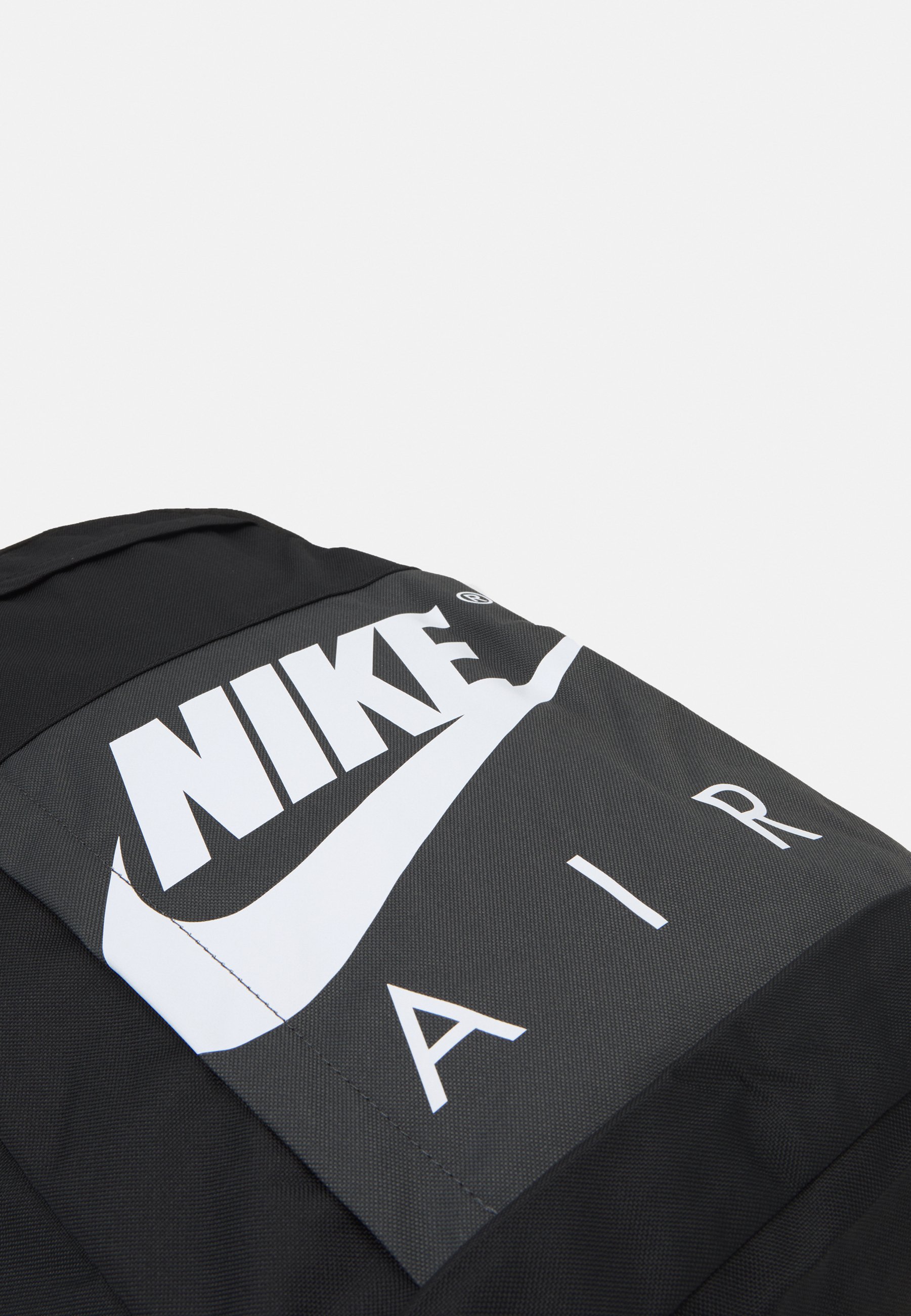 nike sportswear elemental unisex