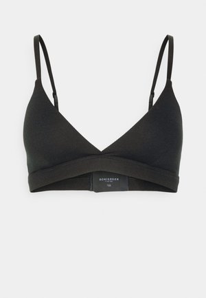 Czarny materiałowy biustonosz typu bralette z dekoltem w kształcie litery V, cienkimi regulowanymi ramiączkami oraz prążkowanym pasem dolnym z etykietą po wewnętrznej stronie.