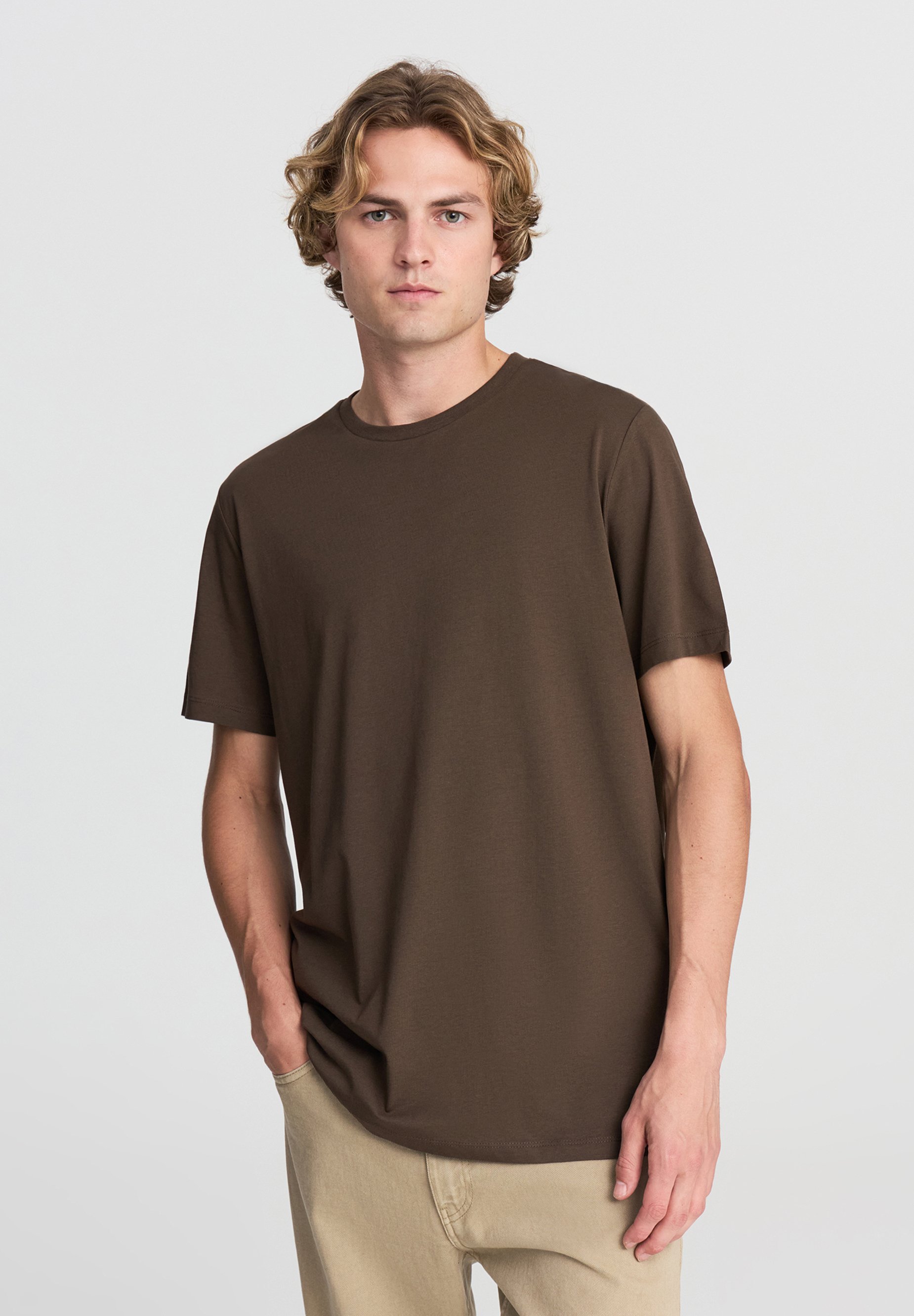 Terranova TINTA UNITA T-shirt basic marrone