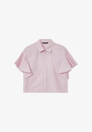 Camicia rosa a maniche corte con righe verticali, caratterizzata da maniche arricciate e colletto. Chiusura frontale con bottoni, tessuto leggero.