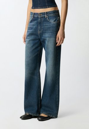 WANDA WIDE - Wide Leg - medium dark vintage wash