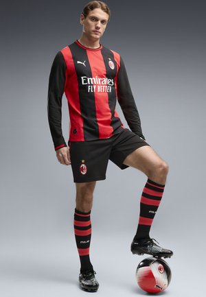 Puma, AC MILAN SHORTS REPLICA - Kurze Sporthose - black-for all time red