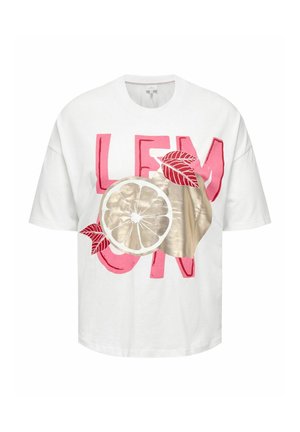Valkoinen ylikokoinen T-paita, jossa rohkea vaaleanpunainen "LEMON"-teksti, metallinhohtoinen kultainen sitruunakuva ja punaiset lehdet edessä.