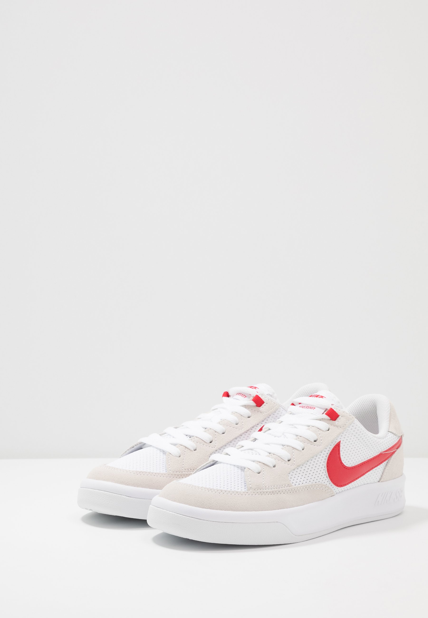 nike adversary red