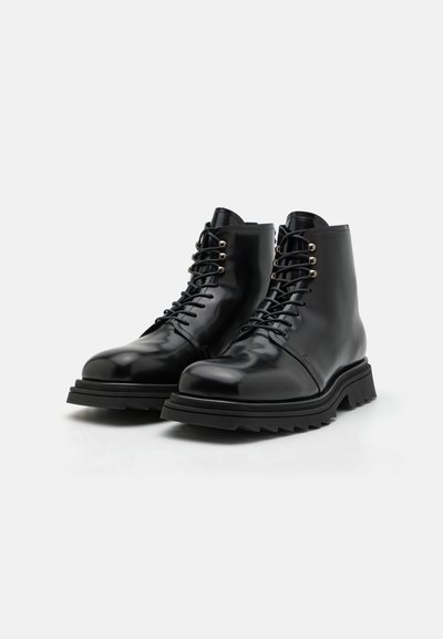 The Antipode Botine cu șireturi - black