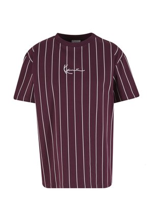 Burgundy short-sleeve t-shirt made of cotton with white vertical stripes and a small white logo on the chest. Square fit.