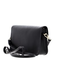 Borsa a tracolla nera realizzata in materiale sintetico texturizzato, dotata di una chiusura in oro, tracolla regolabile e design rettangolare elegante.