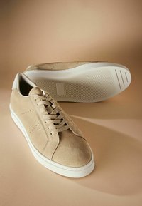 Next REGULAR FIT - SIGNATURE  - Matalavartiset tennarit - neutral