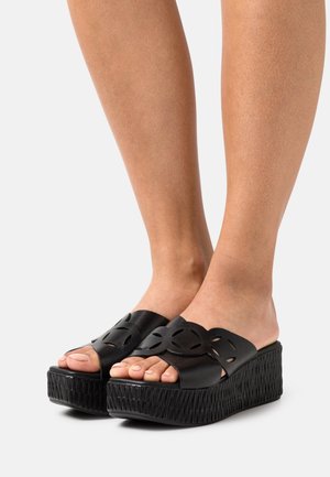 Tata Italia, Mules de tacón - black