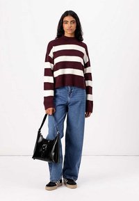 Vero Moda VMINEZ HIGHNECK BOO - Strikkegenser - winetasting/birch