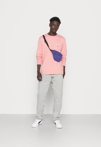 Carhartt WIP POCKET - Camisola de manga comprida - rothko pink heather