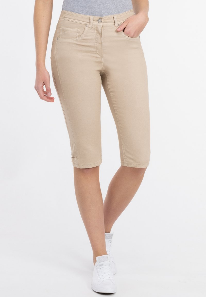 Recover pants SLIM FIT COCO Jeans Shorts beige Zalando.at