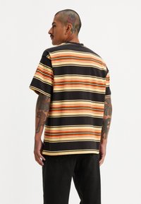 Levi's® RED TAB™ VINTAGE TEE - T-shirts basic - basecamp stripe meteorite