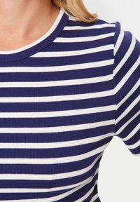 Saint Tropez ASTER SS STRIPE - Triko s potiskem - patriot blue