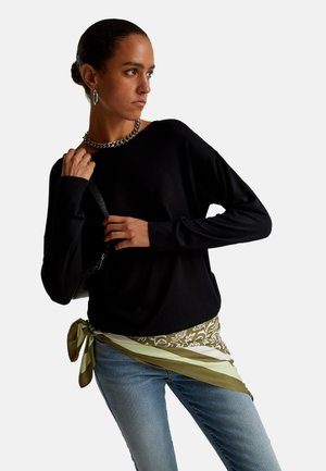 WITH BOAT NECK - Maglione - black