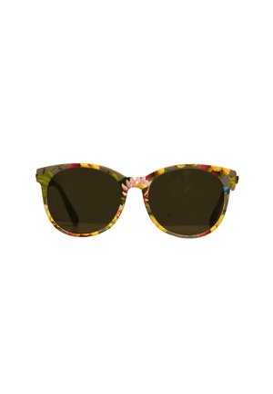 Gafas de sol con estampado floral en forma de ojo de gato, con un marco multicolor y lentes oscuros tintados.