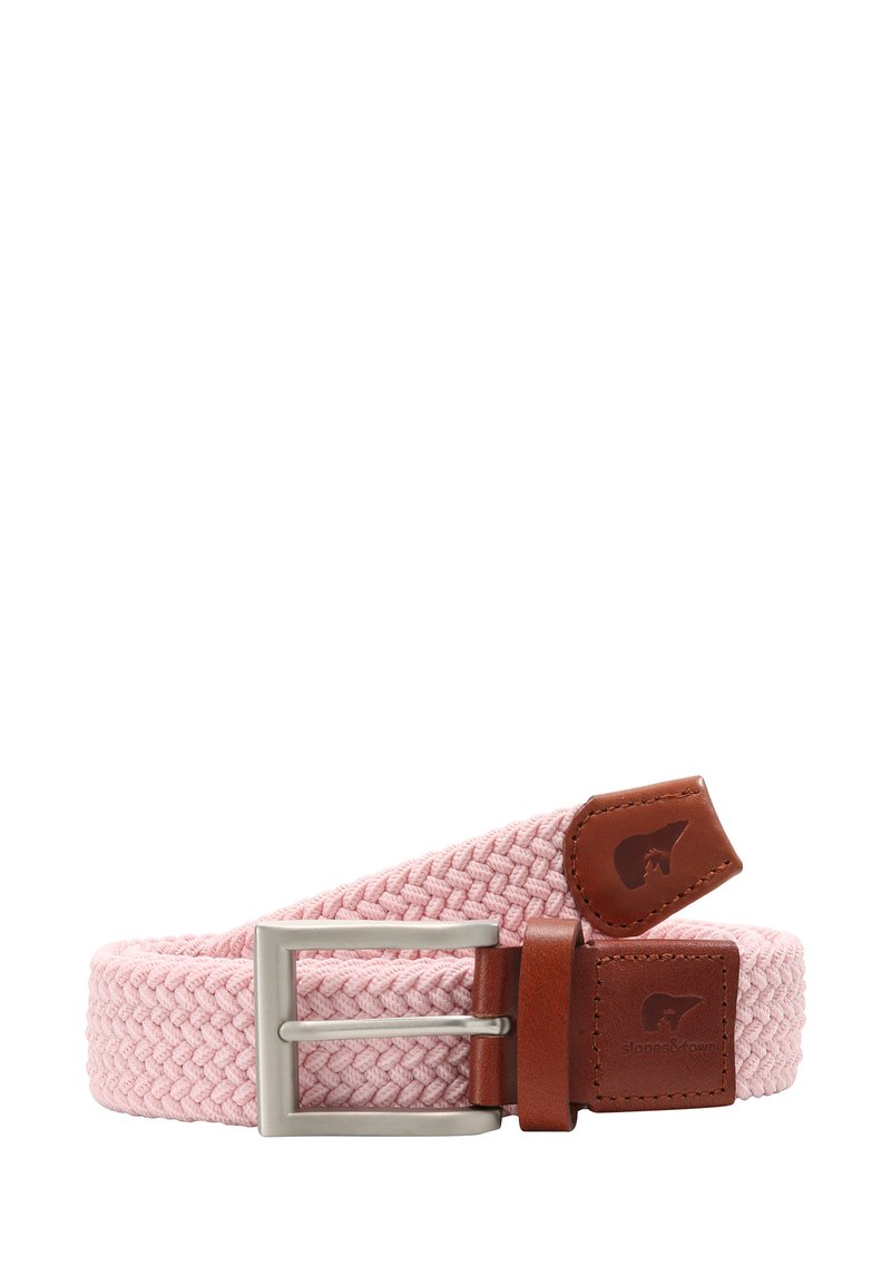 Roze geweven riem met leren accenten, met een zilveren metalen gespsluiting. Textuurweving en een leren merklabel detail.