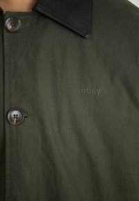 Obey Clothing ROBIN CAR COAT - Cappotto corto - rosin