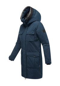 Marineblauwe parka met capuchon, twee borstzakken, twee lagere zakken en een ritssluiting; beschikt over een contrasterende zwarte binnenvoering.