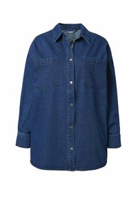 Camicia di jeans blu scuro con colletto, due tasche sul petto, chiusura con bottoni sul davanti e maniche lunghe con polsini. Texture liscia.