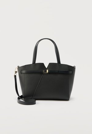 Zwarte gestructureerde leren handtas met dubbele handvatten, afneembare schouderriem en strakke ceintuurdetail met goudkleurige beslag.