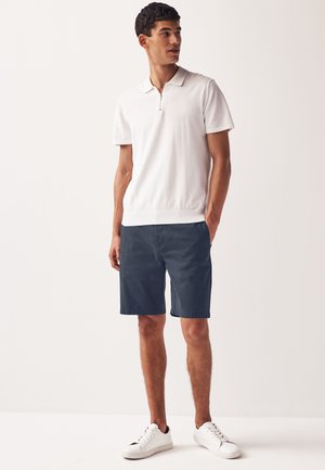 Next STRAIGHT FIT STRETCH CHINO - Shorts - mid blue