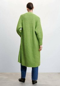 Mango Chaqueta de punto - green