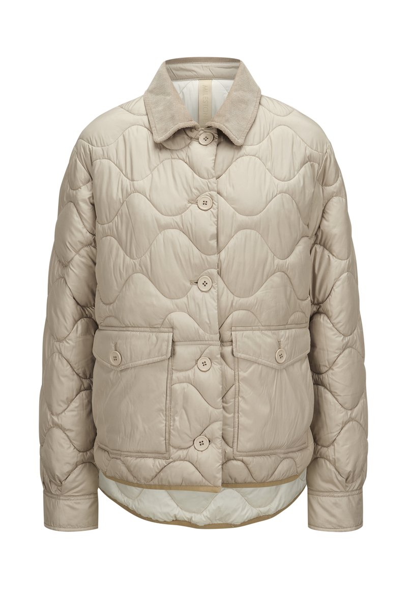 Beige gesteppte Jacke mit welliger Textur, Knopfverschluss, zwei Fronttaschen und einem Cordkragen als besonderes Detail.