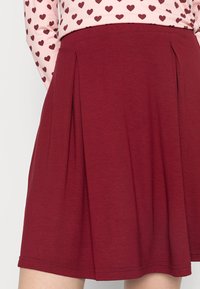 Even&Odd Saia evasé - dark red