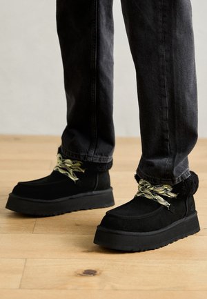 FUNKARRA CABIN CUFF - Enkelkaarsjes - black