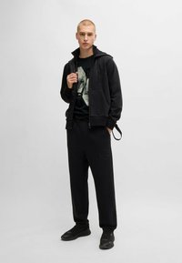 BOSS T-shirt med print - black one