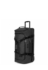 Schwarze rollende Reisetasche aus strapazierfähigem Stoff, ausgestattet mit doppelten Reißverschlüssen, gepolsterten Griffen und einem ausziehbaren Griff für einfachen Transport.