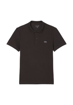 Svart pikétröja gjord av mjukt bomullstyg, med klassisk krage, korta ärmar och en broderad krokodillogo på bröstet.