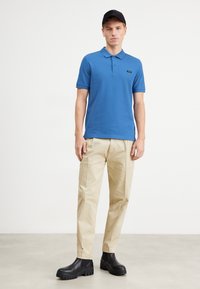 Calvin Klein BUTTON - Poloskjorter - delta blue