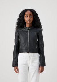 ONLY Petite ONLAMIA MOTO JACKET  - Imitert skinnjakke - black