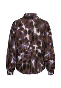 Langarm overhemd met een bruin, zwart, wit en paars abstract tie-dye patroon, gezien vanaf de achterkant.