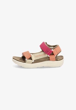 Sandalia con puntera abierta, suela beige y plantilla acolchada, con tiras de tela ajustables en tonos melocotón y rosa con cierres de velcro.