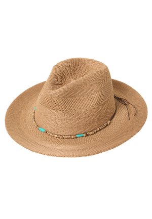 Chapeau fedora tissé marron clair avec un large bord et un ruban décoratif orné de petites perles turquoise et en bois.