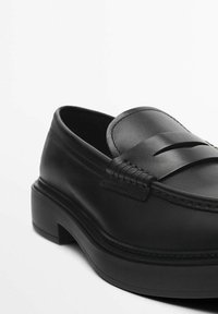Massimo Dutti PENNY LOAFERS - Slip-ons - black