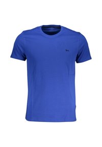 T-shirt blu a maniche corte in cotone con colletto rotondo e un piccolo logo nero sul lato sinistro del petto. Tessuto liscio e uniforme.