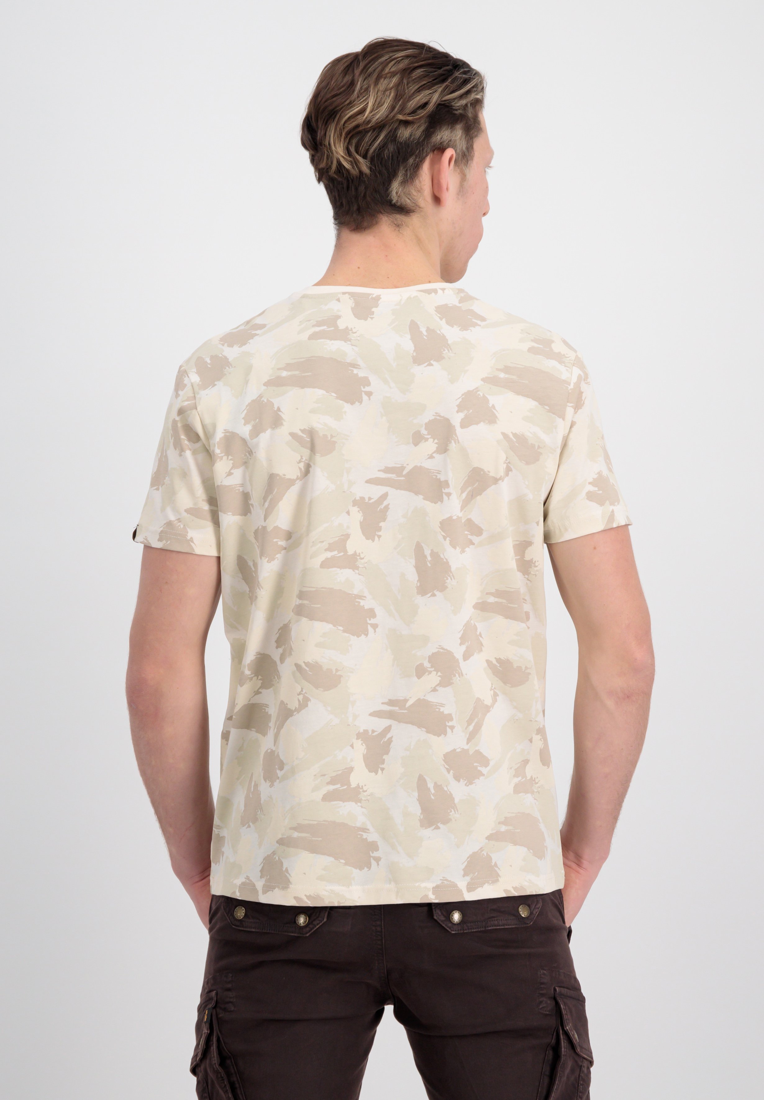 送料込★ALPHA INDUSTRIES★Tシャツ Backprint Camo Tシャツ Alpha Industries Herren T Shirt Basic T Camo 100501C schwarz